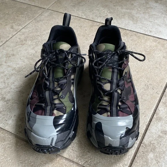 Burberry Camouflage Athletic Shoes - Black, Green, Gray is  display picture 3